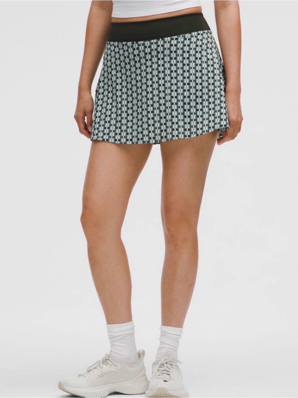 NWOT Lululemon Lightweight High-Rise Tennis Skirt size 10